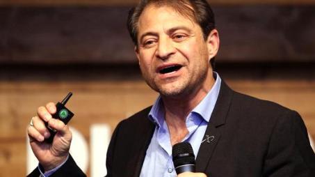 101724549-137605526.530x298